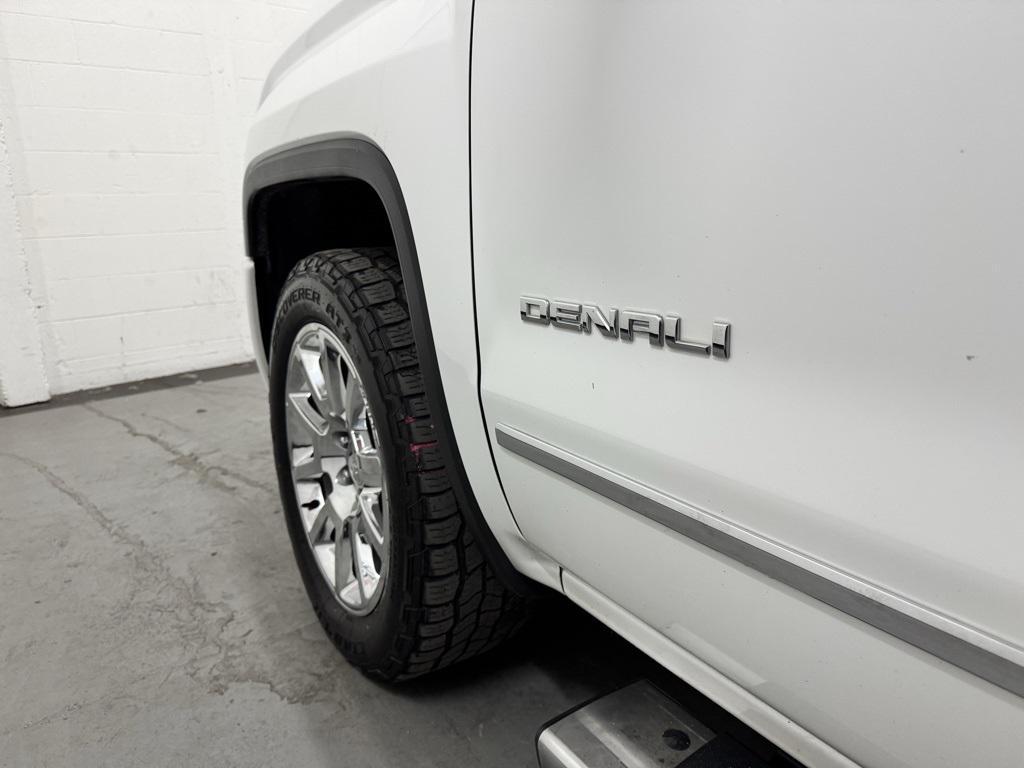 used 2018 GMC Sierra 1500 car, priced at $30,900