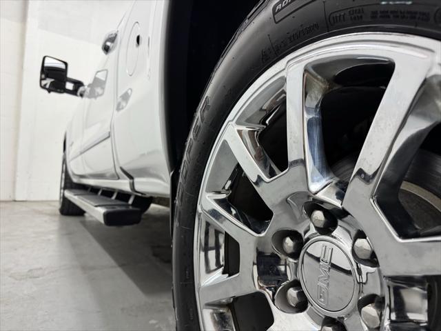 used 2018 GMC Sierra 1500 car, priced at $32,900
