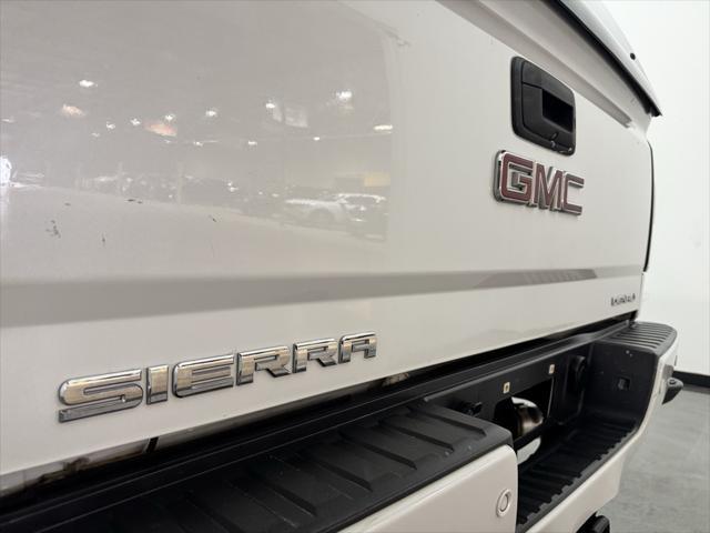 used 2018 GMC Sierra 1500 car, priced at $32,900