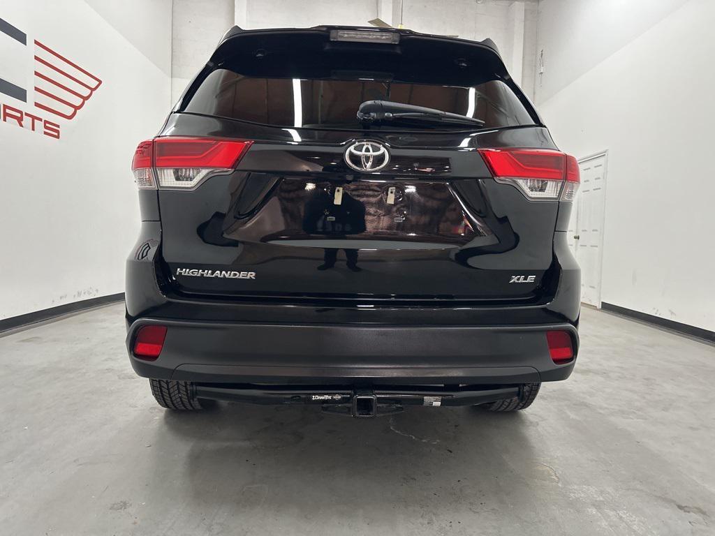 used 2018 Toyota Highlander car, priced at $21,900