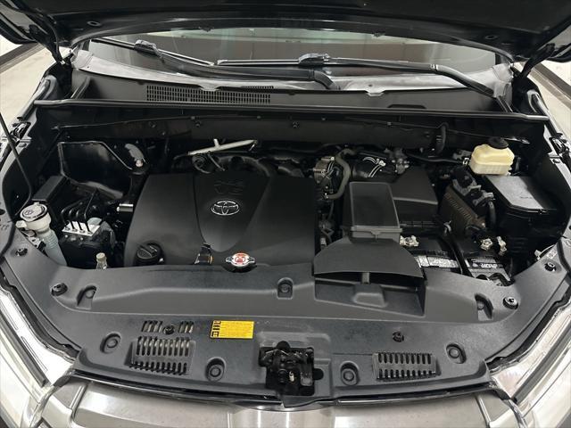 used 2018 Toyota Highlander car, priced at $21,900