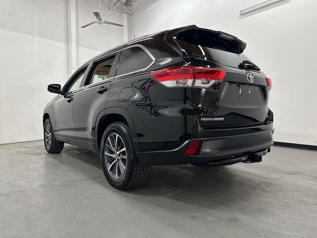 used 2018 Toyota Highlander car, priced at $21,900