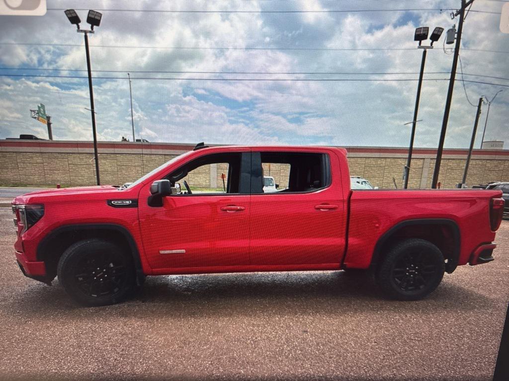used 2022 GMC Sierra 1500 car, priced at $39,500