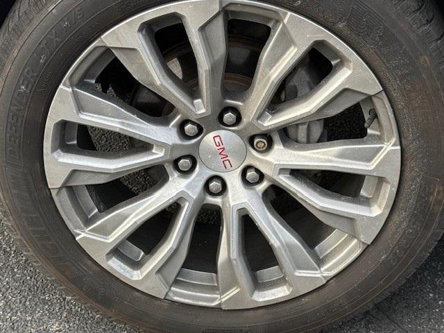 used 2022 GMC Yukon car