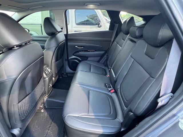 used 2025 Hyundai TUCSON Hybrid car, priced at $36,540