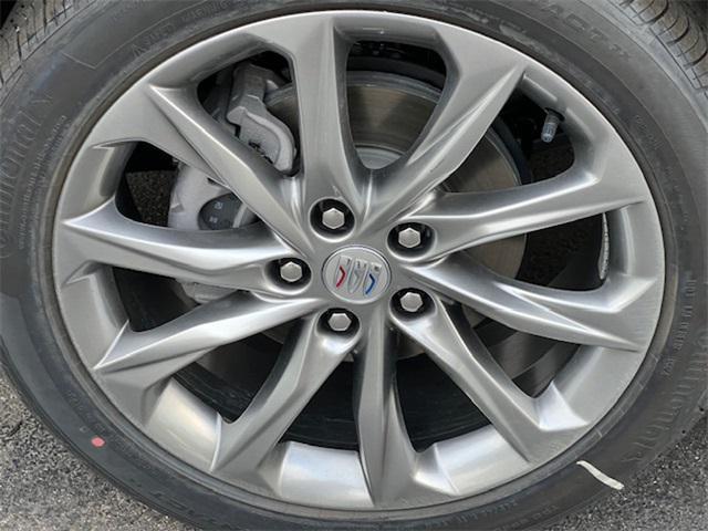 new 2025 Buick Encore GX car, priced at $33,184
