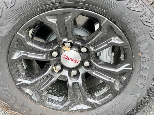 new 2024 GMC Canyon car, priced at $36,055