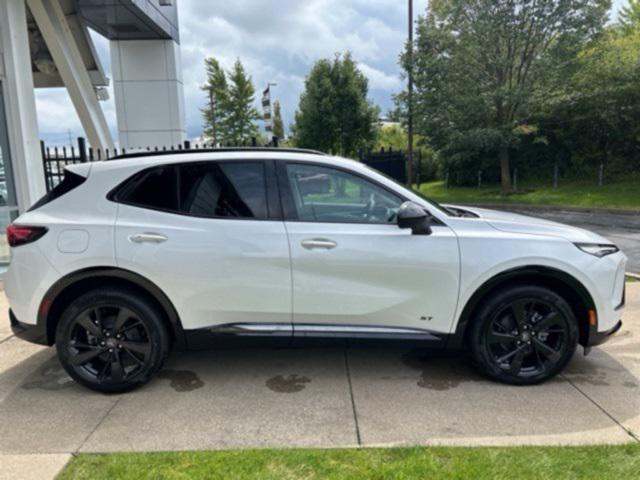new 2024 Buick Envision car, priced at $39,761