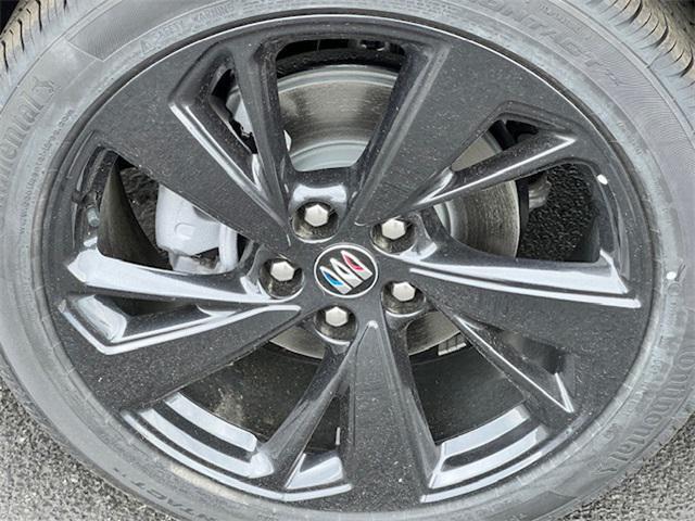 new 2025 Buick Envision car, priced at $40,949