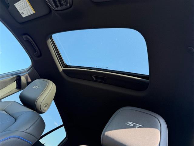 new 2025 Buick Envista car, priced at $29,731
