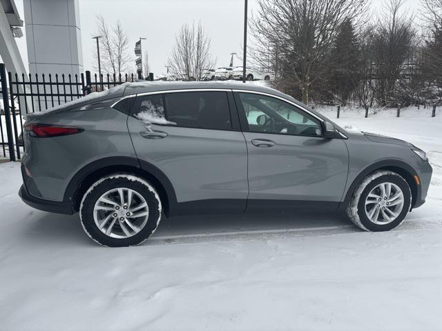 new 2025 Buick Envista car, priced at $27,725