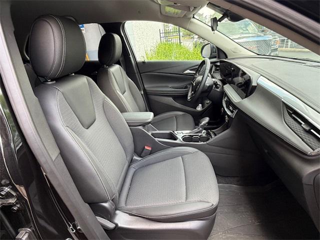 new 2025 Buick Encore GX car, priced at $30,297