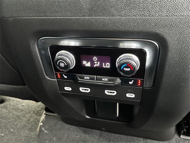 new 2024 GMC Yukon XL car, priced at $86,243