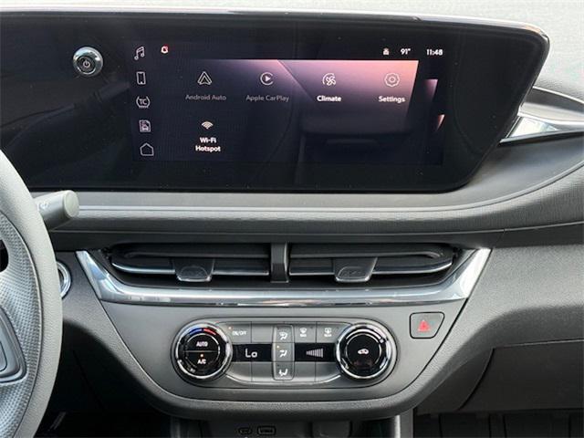 new 2025 Buick Envista car, priced at $26,882