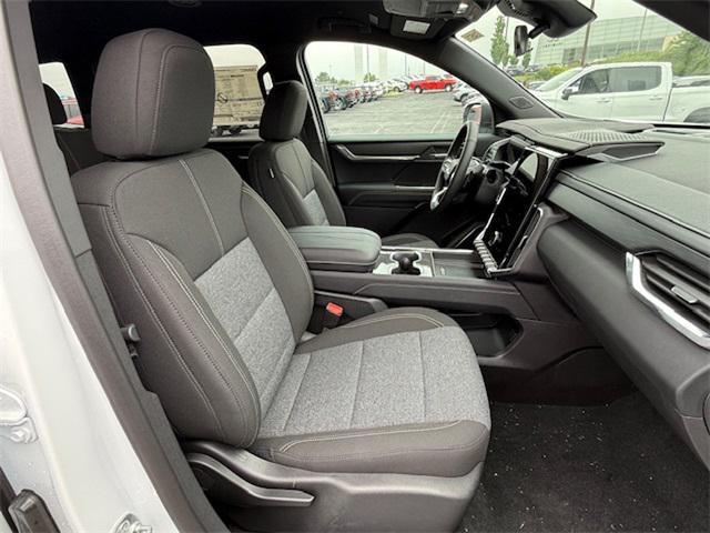 new 2025 GMC Acadia car, priced at $44,645