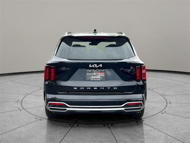 used 2022 Kia Sorento car, priced at $25,495
