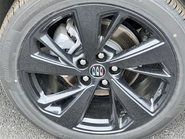 new 2025 Buick Envision car, priced at $42,335