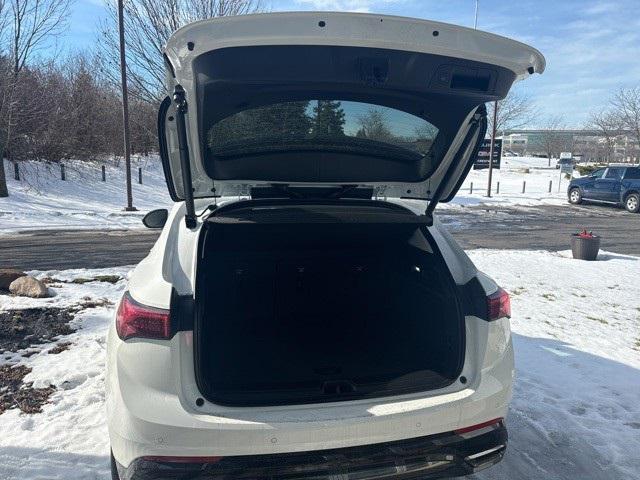new 2025 Buick Envision car, priced at $42,356