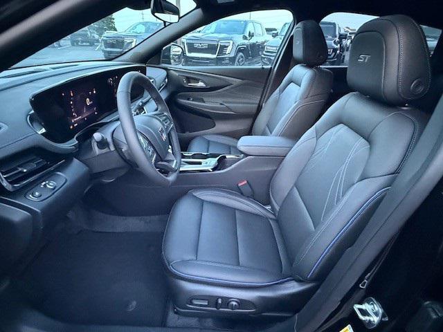new 2025 Buick Envista car, priced at $26,543
