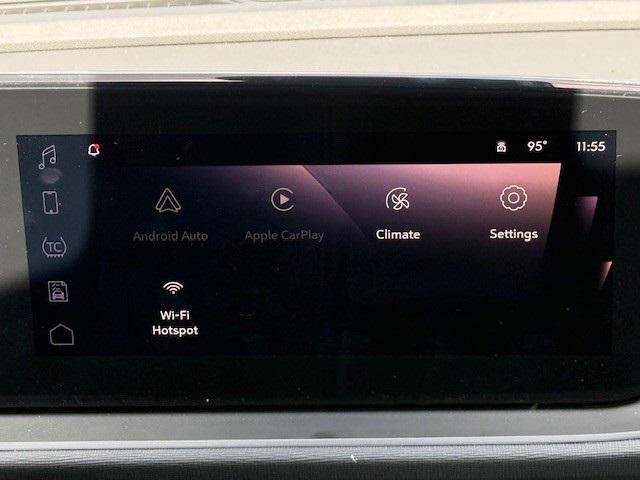 new 2025 Buick Envista car, priced at $25,943