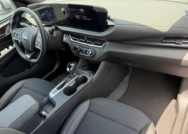 new 2025 Buick Envista car, priced at $25,480