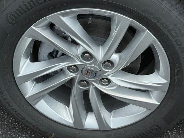 new 2025 Buick Envista car, priced at $25,480