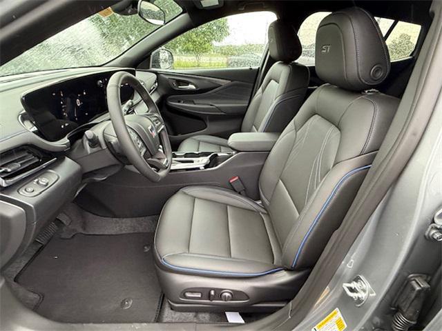 new 2025 Buick Envista car, priced at $29,440