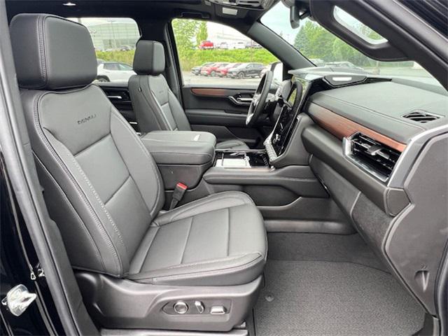 new 2025 GMC Yukon car, priced at $93,883