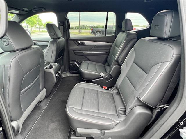new 2025 Buick Enclave car, priced at $52,053