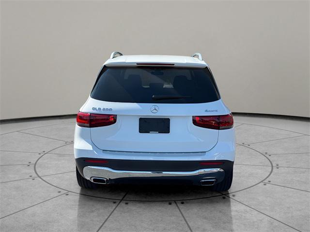 used 2021 Mercedes-Benz GLB 250 car, priced at $29,418
