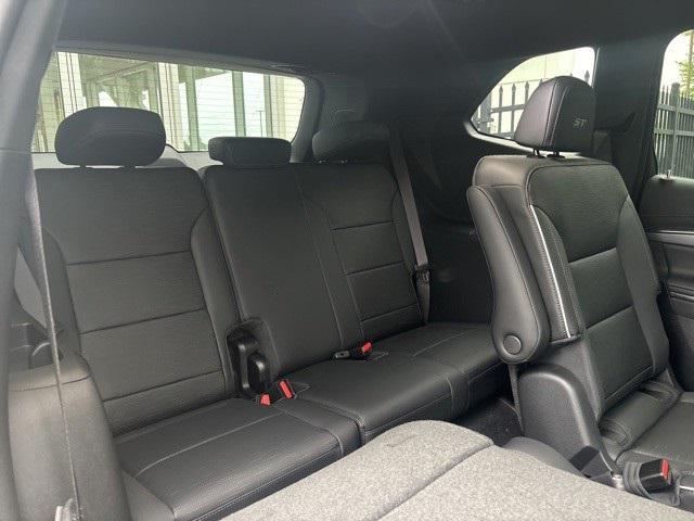 new 2025 Buick Enclave car, priced at $53,285
