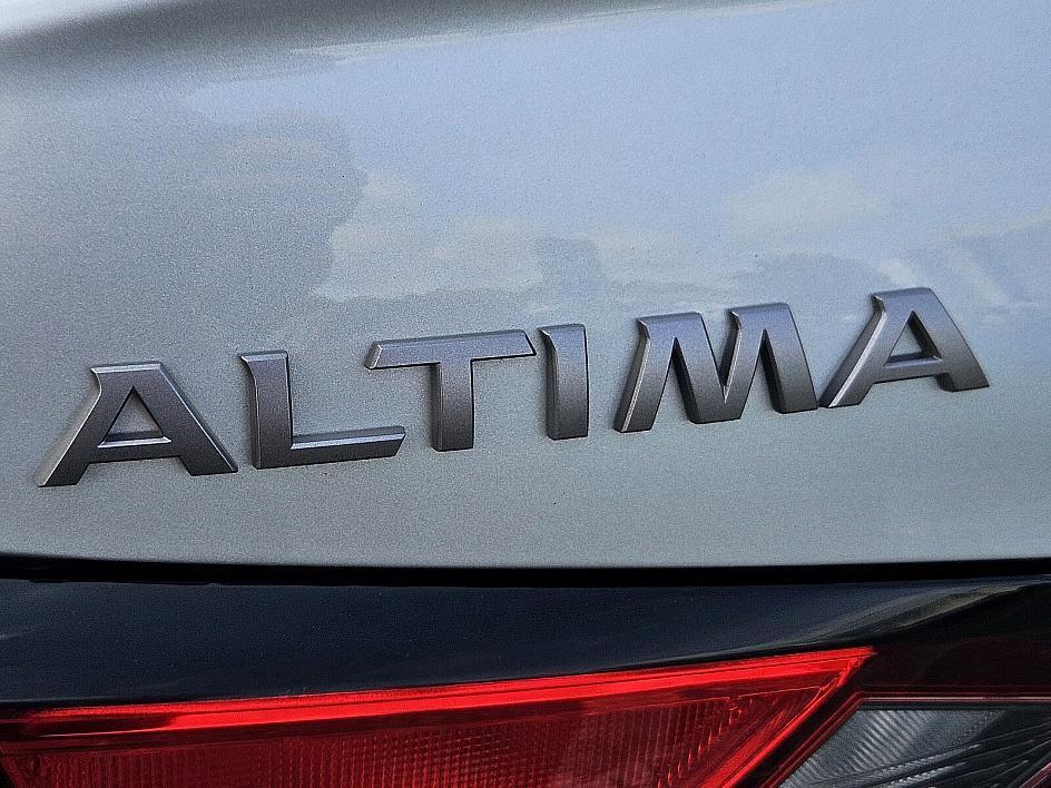 used 2023 Nissan Altima car, priced at $21,399