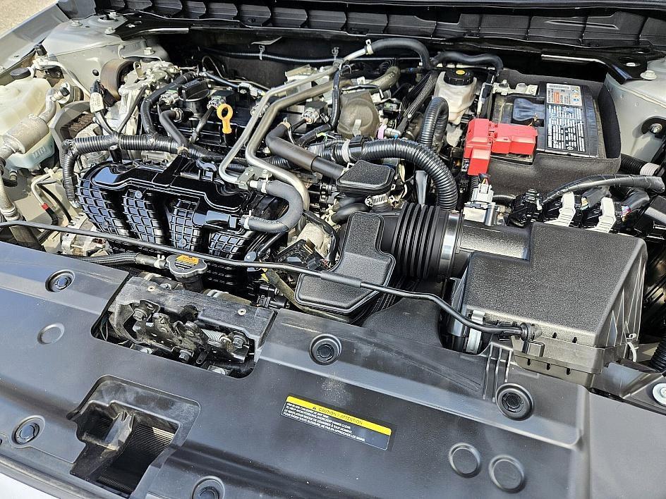 used 2023 Nissan Altima car, priced at $21,399