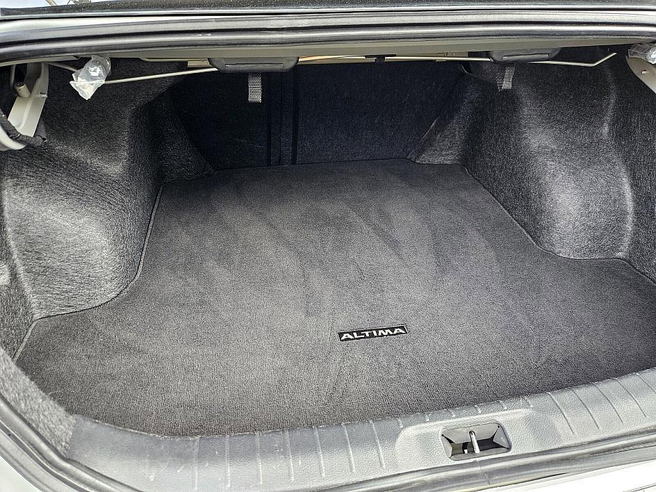 used 2023 Nissan Altima car, priced at $21,488