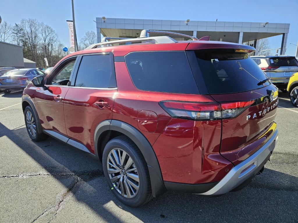 new 2025 Nissan Pathfinder car, priced at $45,365