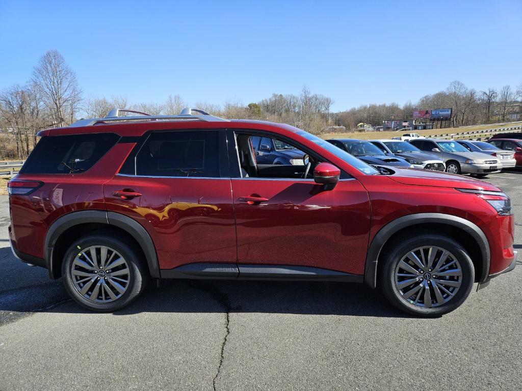 new 2025 Nissan Pathfinder car, priced at $45,365