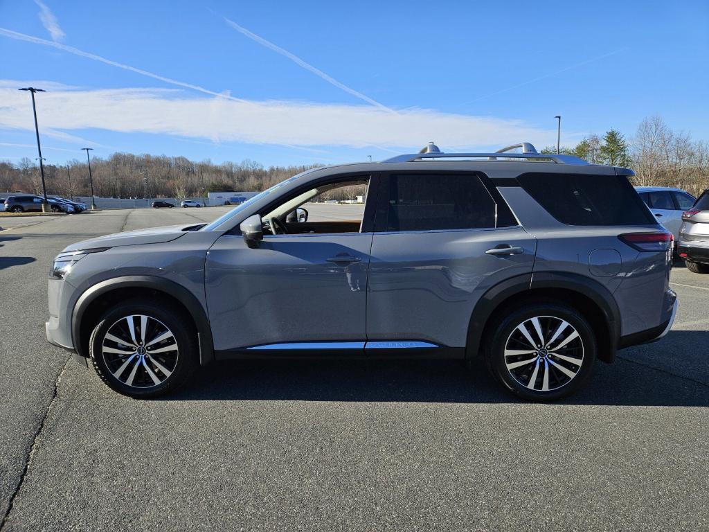 new 2025 Nissan Pathfinder car, priced at $49,290