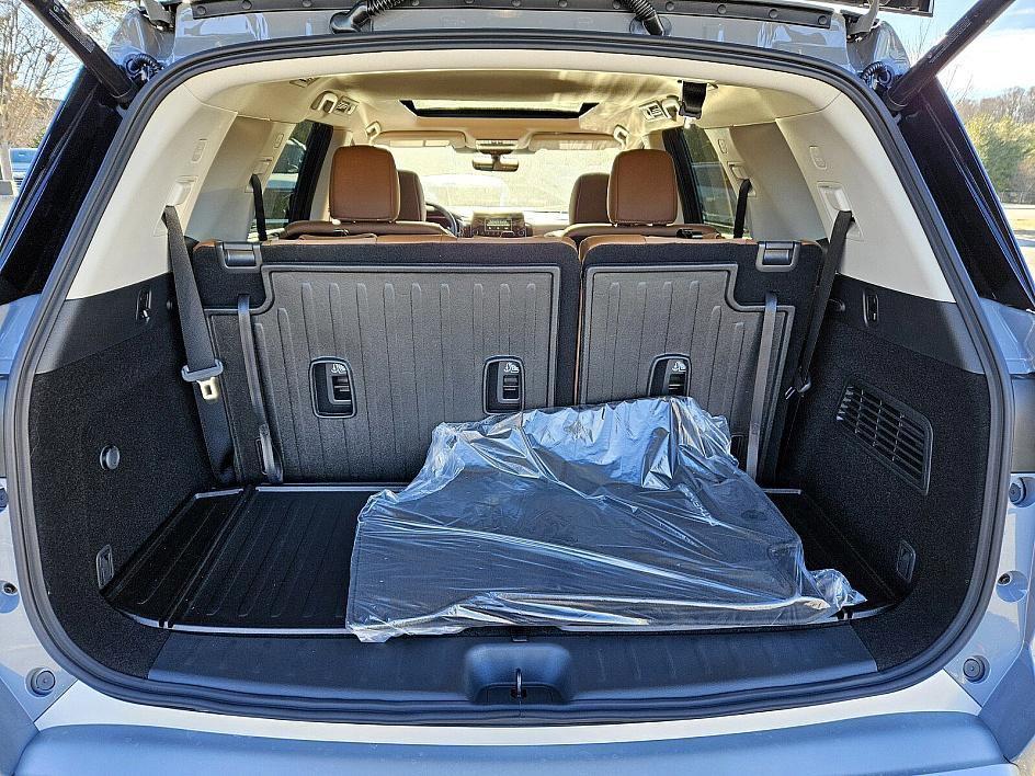 new 2025 Nissan Pathfinder car, priced at $48,790