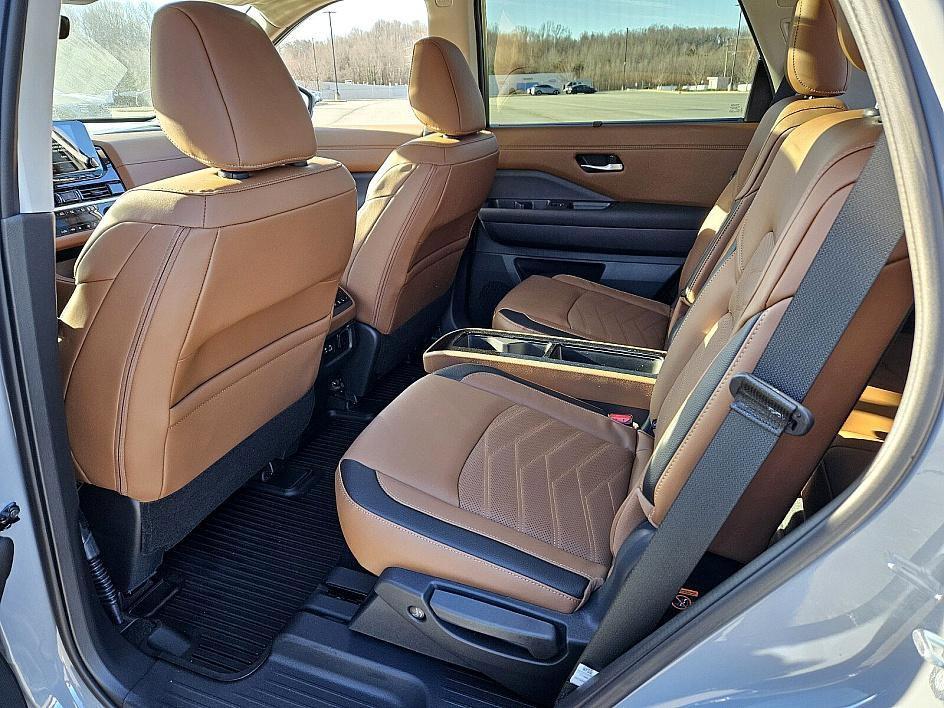 new 2025 Nissan Pathfinder car, priced at $48,790