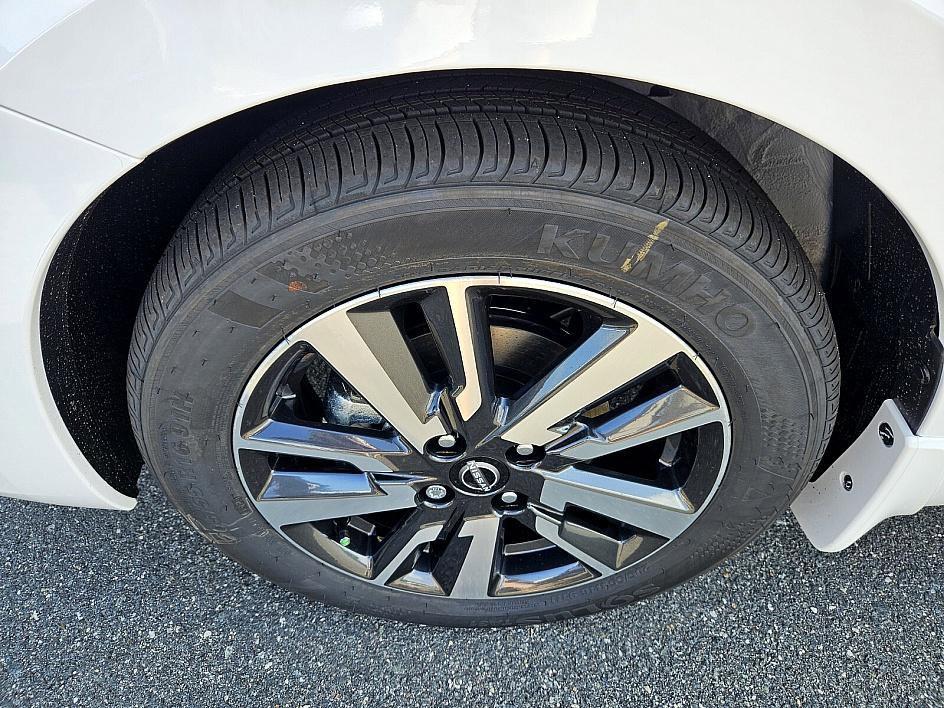 new 2025 Nissan Versa car, priced at $21,945