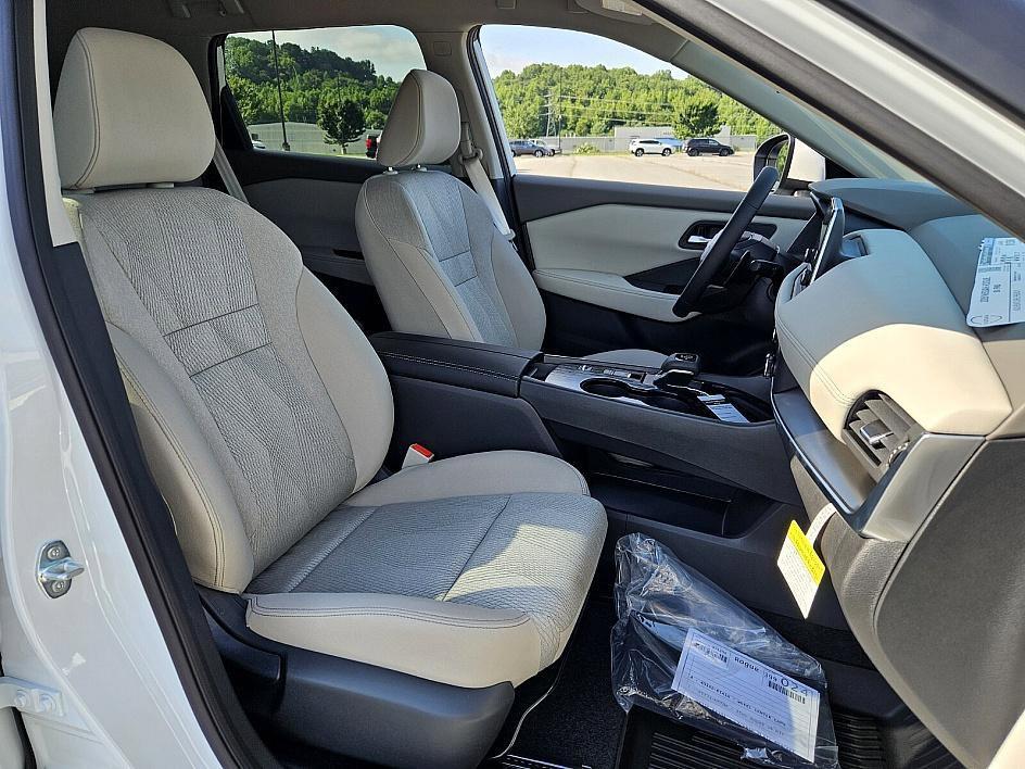 new 2025 Nissan Rogue car, priced at $29,919