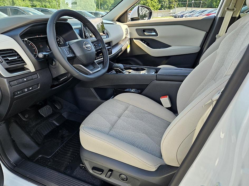 new 2025 Nissan Rogue car, priced at $29,919