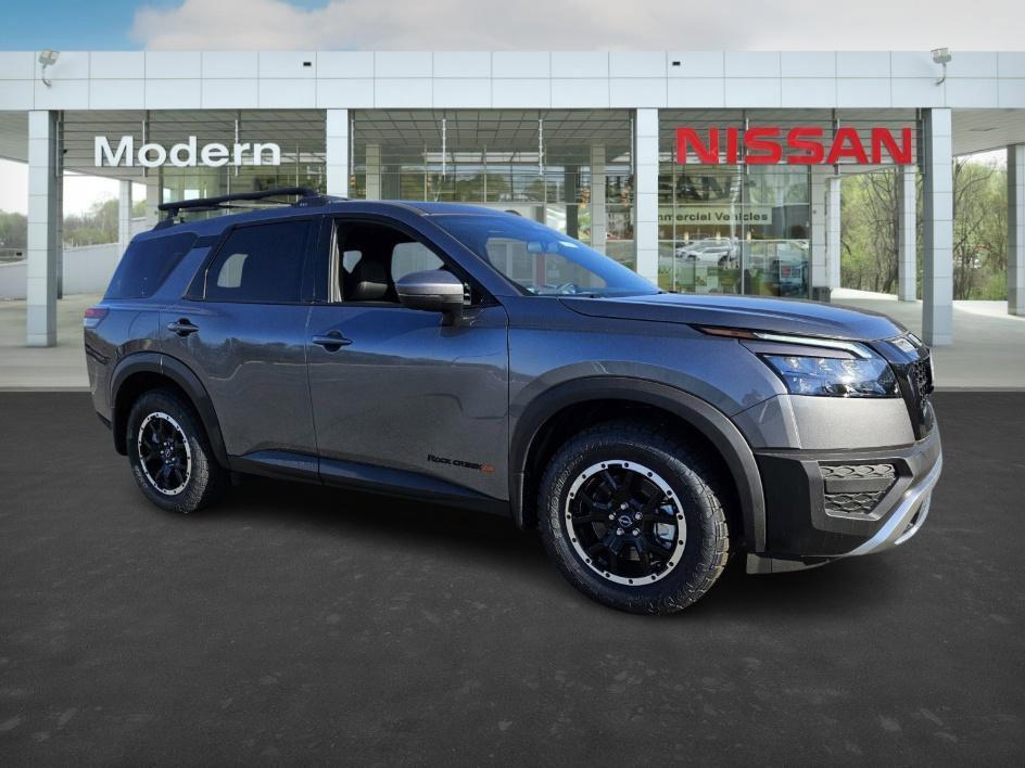 new 2025 Nissan Pathfinder car, priced at $41,990