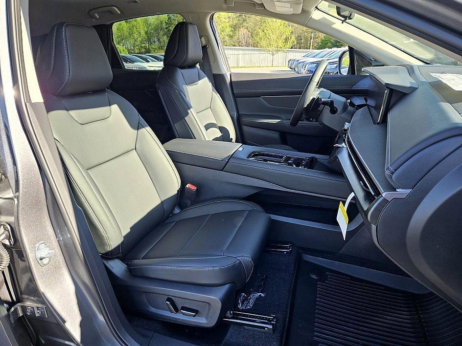 new 2025 Nissan Murano car, priced at $40,625