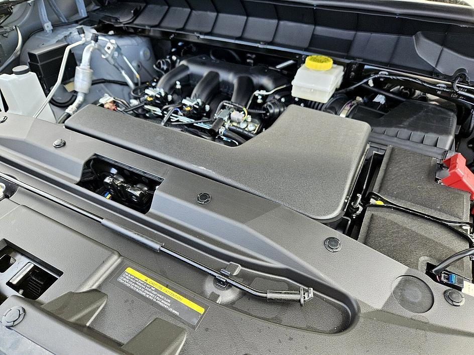 new 2025 Nissan Pathfinder car, priced at $41,656