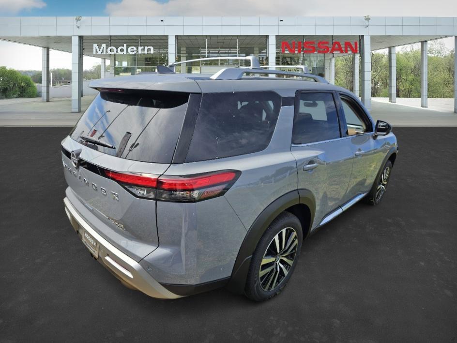 new 2025 Nissan Pathfinder car, priced at $41,656