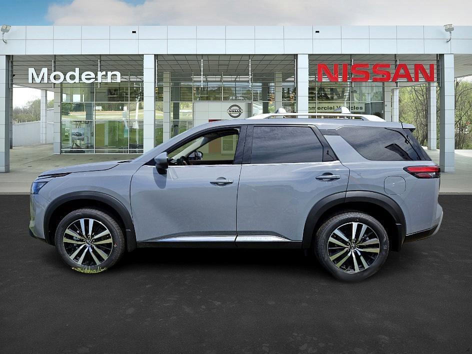new 2025 Nissan Pathfinder car, priced at $41,656