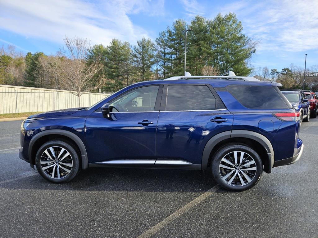 new 2025 Nissan Pathfinder car, priced at $50,855