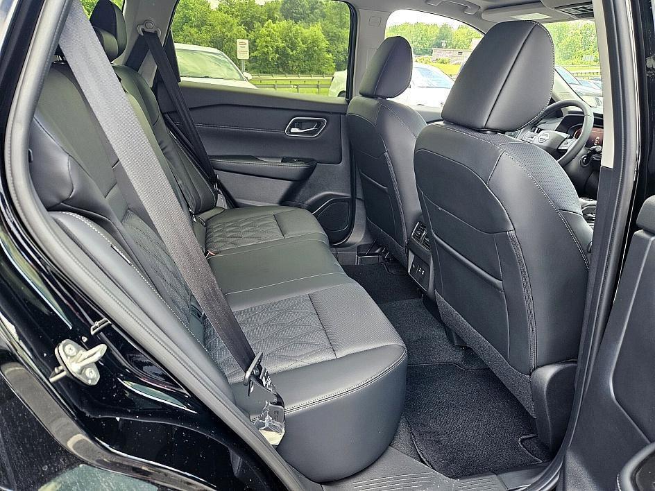 new 2025 Nissan Rogue car, priced at $38,364