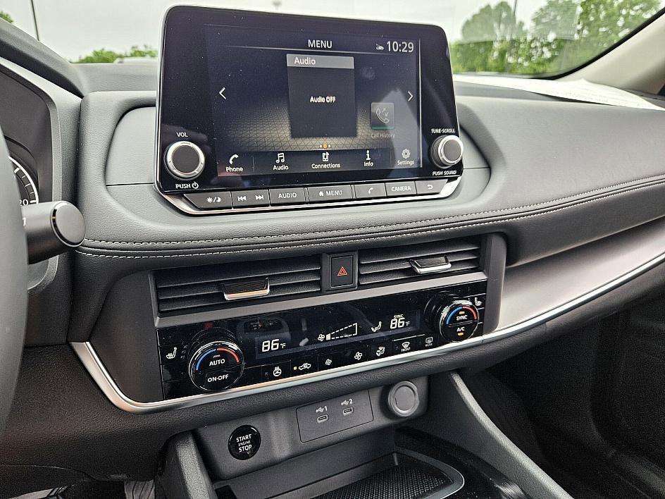 new 2025 Nissan Rogue car, priced at $31,282